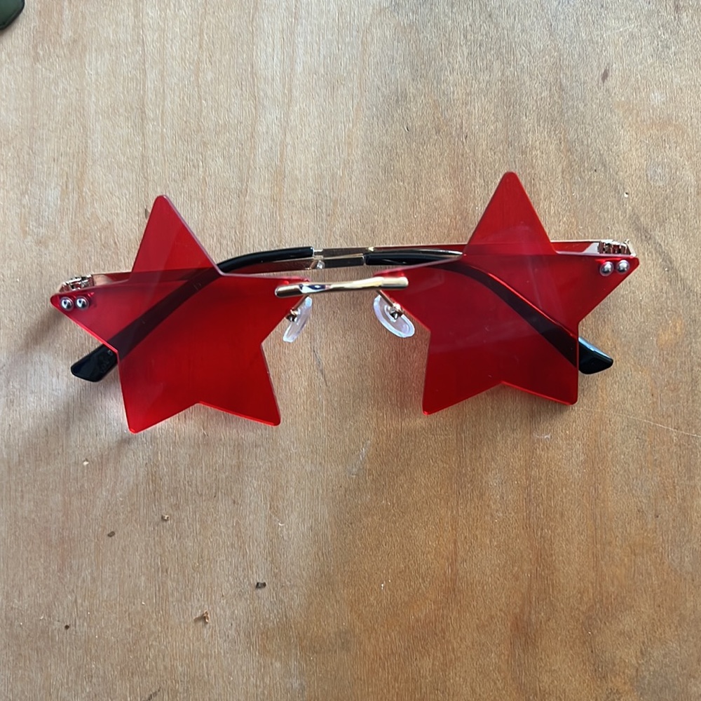 Fun sunglasses SET! - Picture 7 of 10